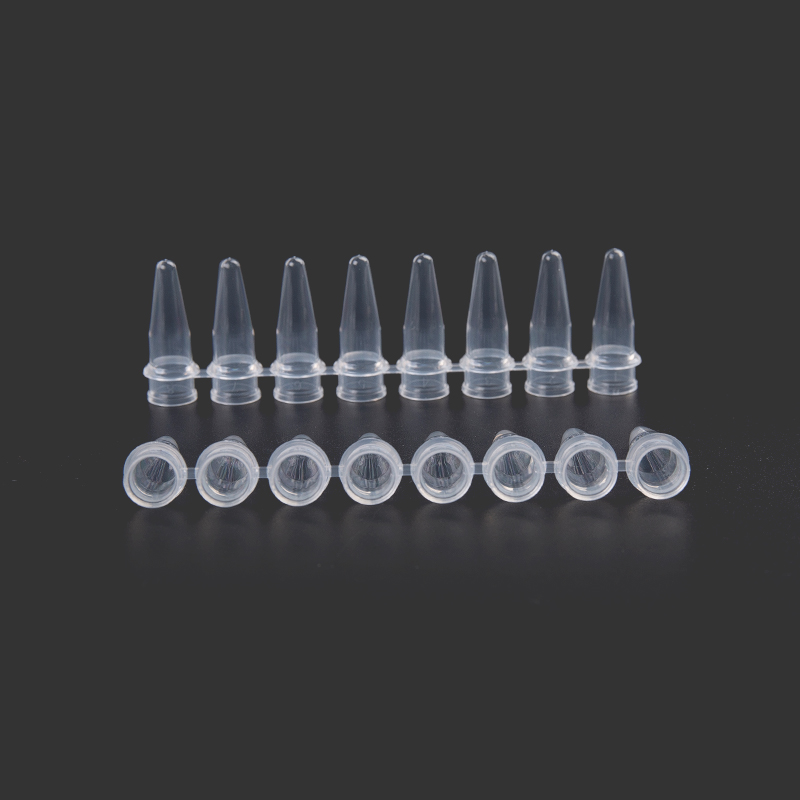 Bandă PCR cu 8 tuburi de 0,2 ml