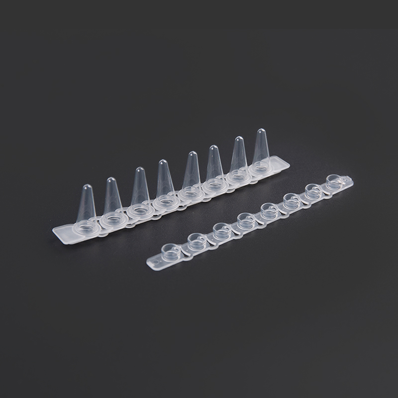Bandă PCR cu 8 tuburi de 0,1 ml